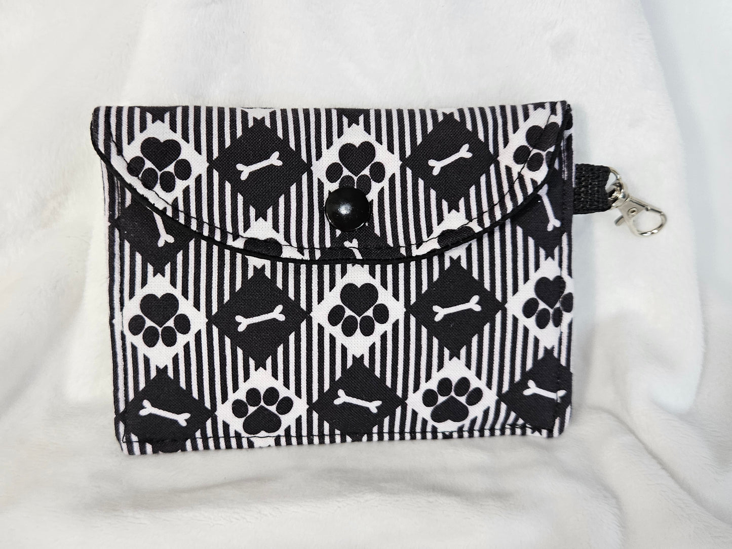 Black & White Paws & Bones Card Pouch